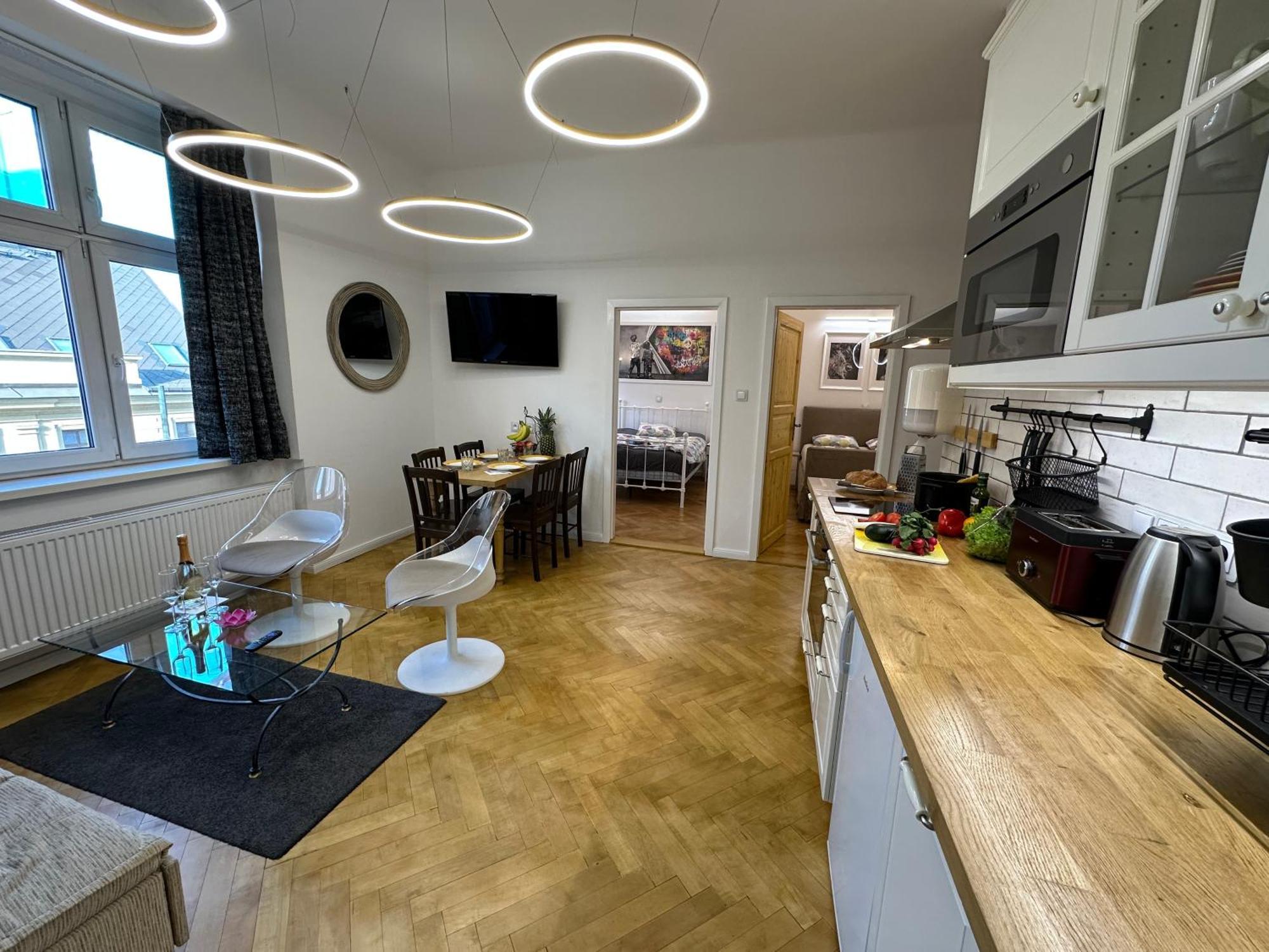 Karlin Oasis 2-Bedroom Apartment 프라하 외부 사진